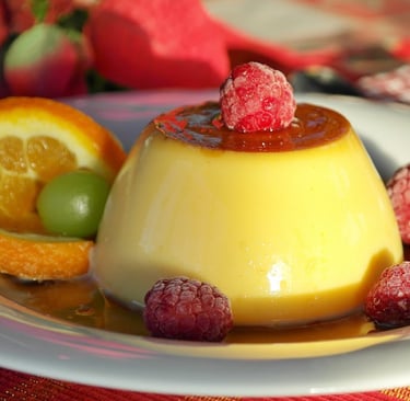 Pudim - de - Leite - Caramelado - com - Framboesa - e - Limão