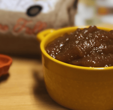 apple butter in pioneer woman's pot