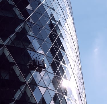 Gherkin skyscraper glinting in sun