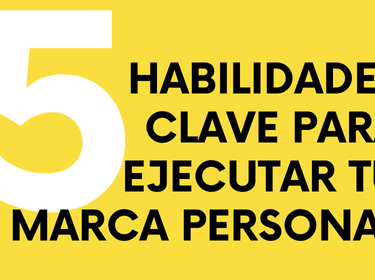 Líder empresarial ejecutando estrategia con enfoque.