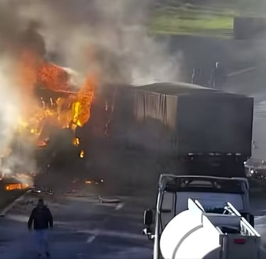 acidente, grave colisão entre caminhões no norte do rs