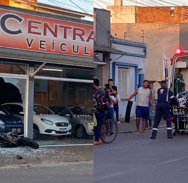 Motocicleta colide com carro e invade revenda de veículos no Centro de Camaquã