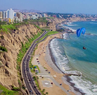 Lima, parapente en miraflores