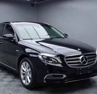 a silver mercedes benz benz benz benz benz benz benz benz benz benz benz benz benz