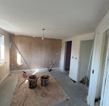 Materials ready to start. Metal beading for window and door edges. Multifinish plaster for walls.