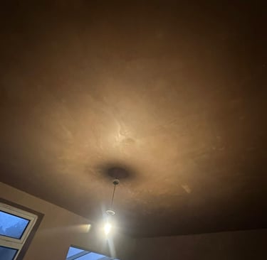 The ceiling is now skimmed and has a lovely smooth finish ready to decorate.