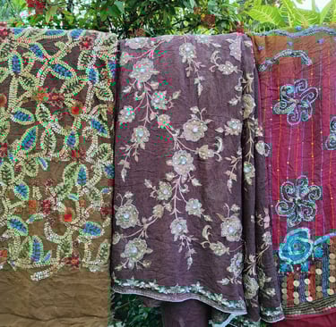 pre-loved embroidery sari of silk/chiffon/georgette. Available for sale per piece wise