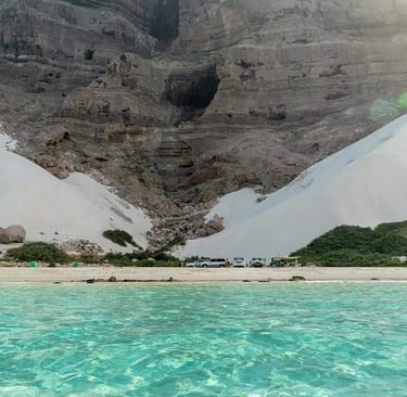 Socotra arher beach