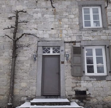 Porte d'entrée de la maison d'hôtes à Crupet