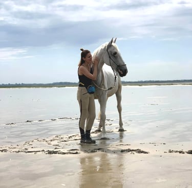 complicité cheval plage
