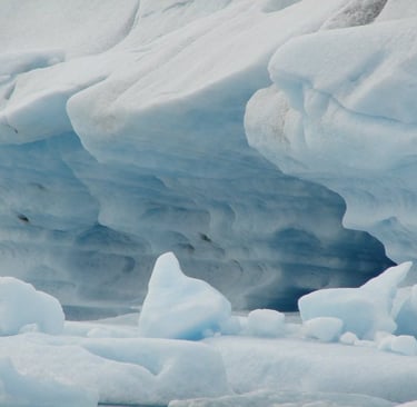 Icebergs floating in Jökulsárlón in southeast Iceland