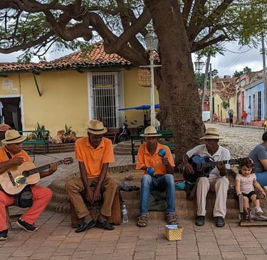 Band playing outside Museo Nacional de la Lucha Contra Bandidos