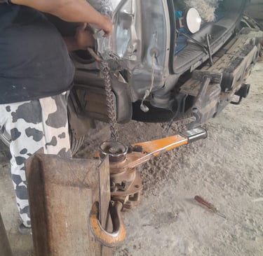 إصلاح سيارة في ورشة سمكرة جدة