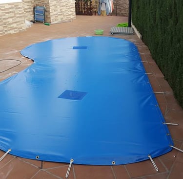TOLDOS CUBRE PISCINAS