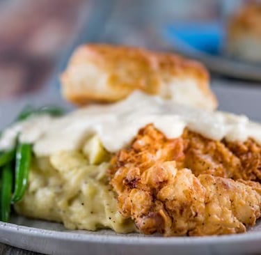 Olivia’s Cafe Fried Chicken Meal