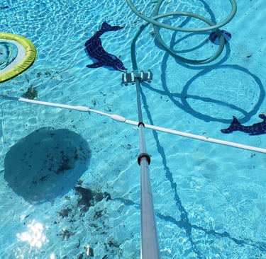 78209 san antonio Texas swimming pool cleaning service