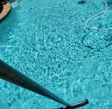 78258 stone oak Texas swimming pool cleaning service