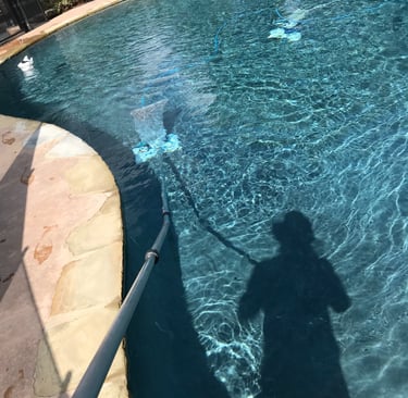 78255 San Antonio Texas swimming pool cleaning service