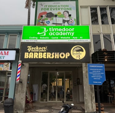 Tjoekoer Bawah Pohon barbershop Cabang Pakuwon City