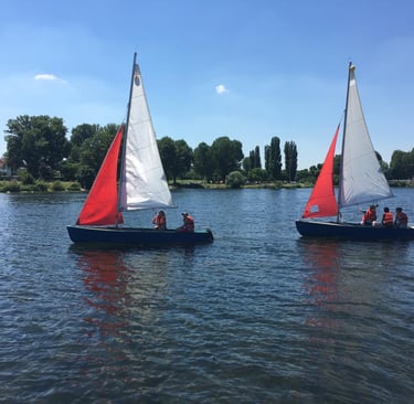 Kinder in der Segelschule IV