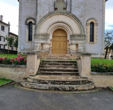 Eglise de leyr vue de face