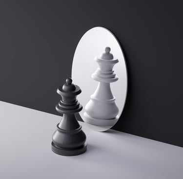 spiegelbeeld van schaakstuk