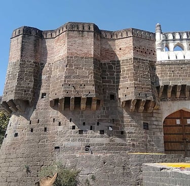 Latur things to do, attractoins, Ausa fort