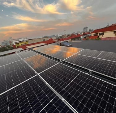 Lắp đặt điện mặt trời trọn gói 12kWp Hybrid GoodWe