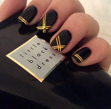 Uñas Color Negro