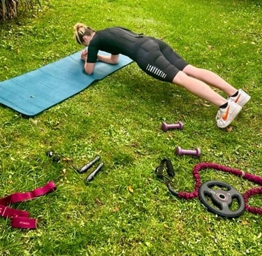 photo10 exercice avec tenue d'électrostimulation