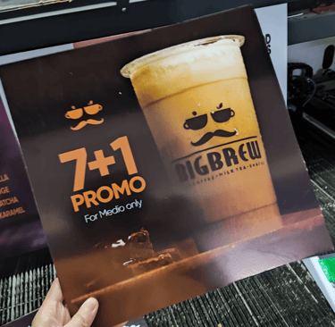 Sintra board promo sticker for DIGBREW 7+1 coffee offer.