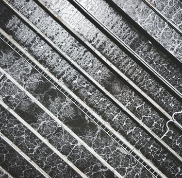 water bubbles rising 