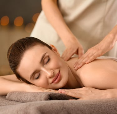 A dry massage at spa in Medavakkam at Macro Spa