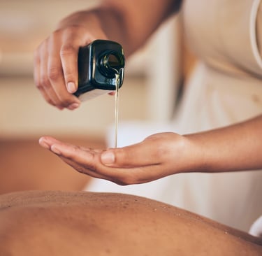   🌿 Complete Body Massage in Medavakkam – Macro Spa