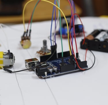 Taller de Electroacústica Motor controlado por un potenciometro