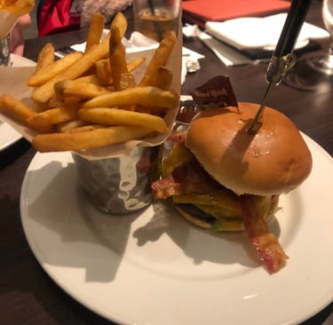 Hamburger - Hard Rock Cafe Orlando