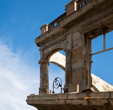 Derrumbe de una utopía es una serie foto sobre la decadencia de Cuba