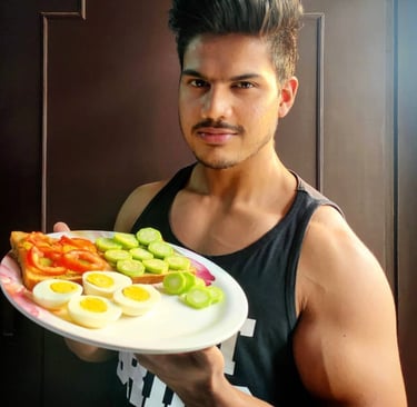 A nutritionist showing a healthy meal