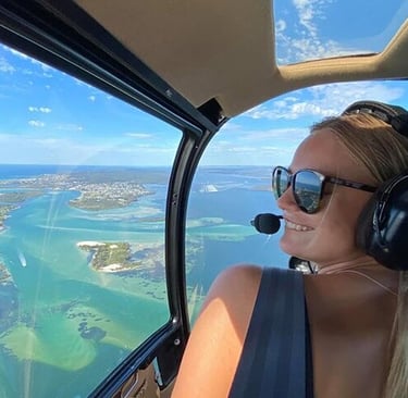 helicopter tour  fly over abu dhabi famous landmarks