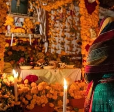 Panteon de Tzintzuntzan - Tour noche de muertos saliendo de morelia