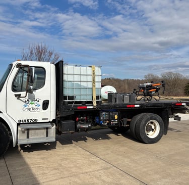 spray truck for mobile applications with water and generator