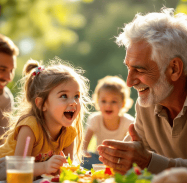 Avô e neta sorrindo juntos ao ar livre demonstrando como aparelhos auditivos transformam a vida e re