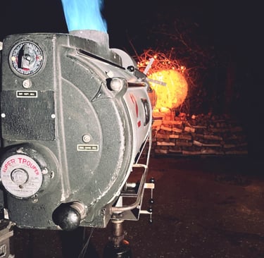 Figure 3 - View from behind the followspot looking towards the beam. HSLC collection.