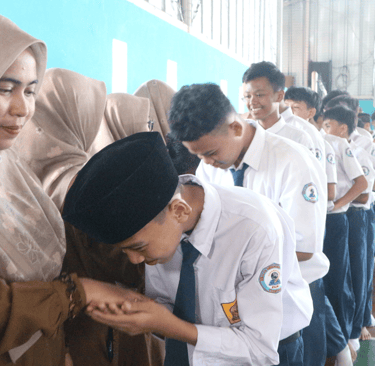 Halal Bi Halal SMP Excellent 1 Kota Tangerang