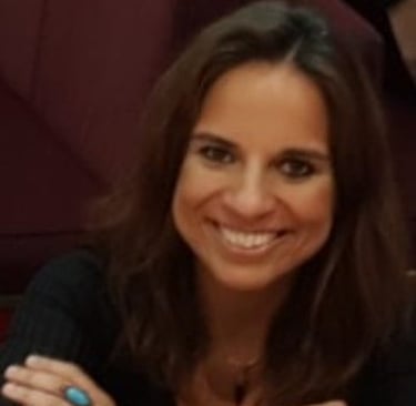 Liliana Domingues, Visionary Author