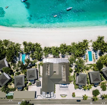 Indian Ocean Lodge (Praslin Island) - photos courtesy of Expedia