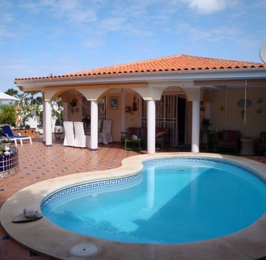 Luxury Villa "Violet" (calle Abona 1, Adeje, 38678), photo by Expedia