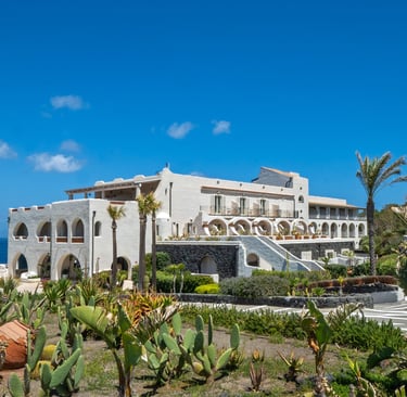 Therasia Resort Sea & Spa (Localita' Vulcanello, Vulcano, Lipari, ME, 98050)