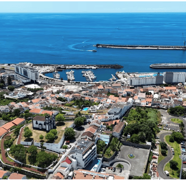 Apartamento 09, Ponta Delgada, Azores, Portugal (photo by Expedia)