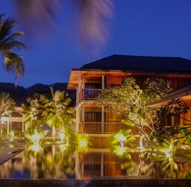 Dhevatara Beach Hotel (Praslin Island) - photos courtesy of Expedia